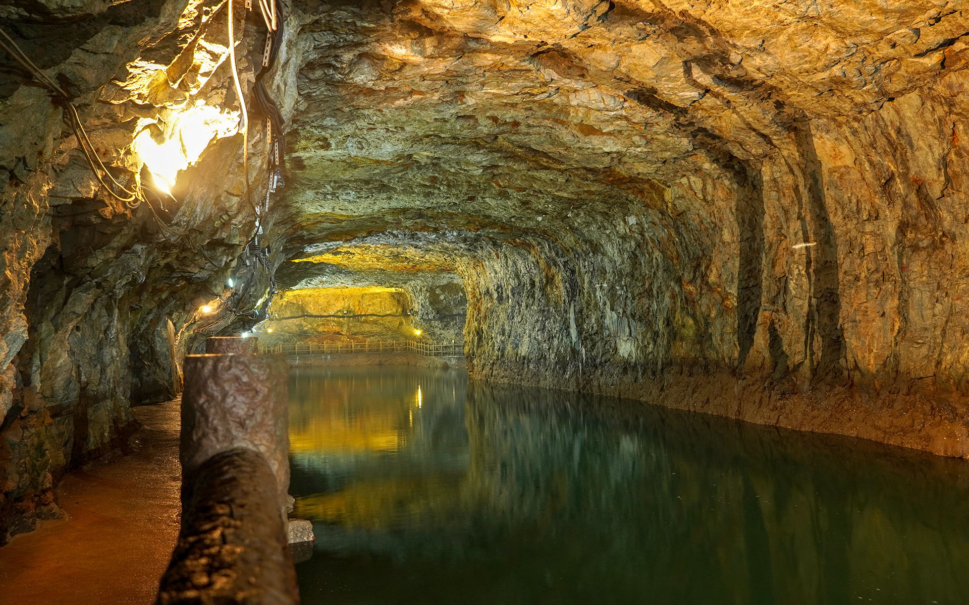 北海坑道 thumbnail 4